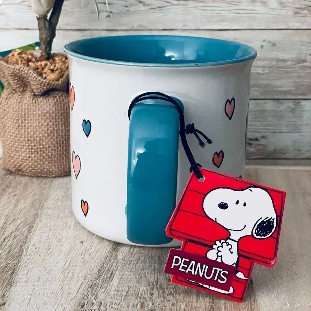 NWT Adorable Peanuts Snoopy in love White/ Blue Ceramic 21 Oz Big Mug Great Gift - Picture 3 of 12